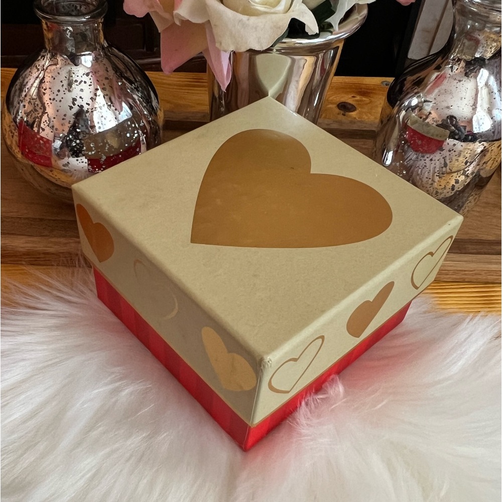 Valentine’s Day Gift Box